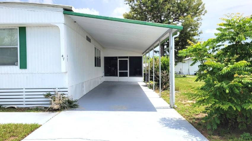 47 Rainbow Lane East a Dundee, FL Mobile or Manufactured Home for Sale